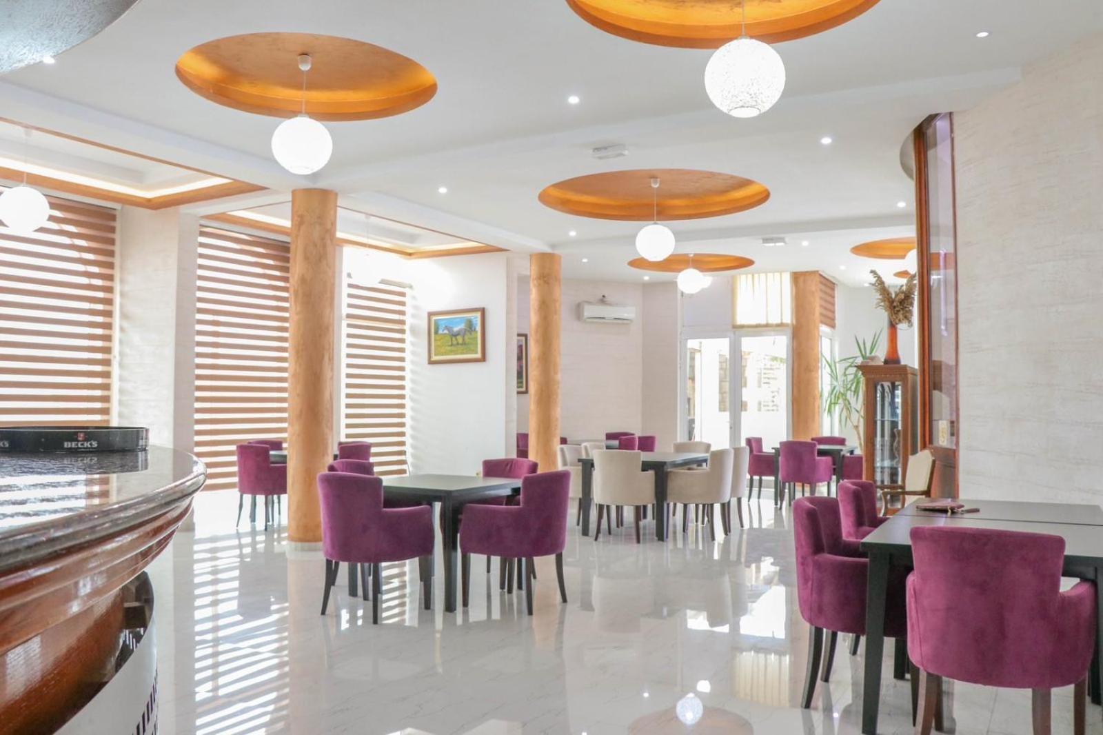 Imperial Hotel Улцинь Экстерьер фото