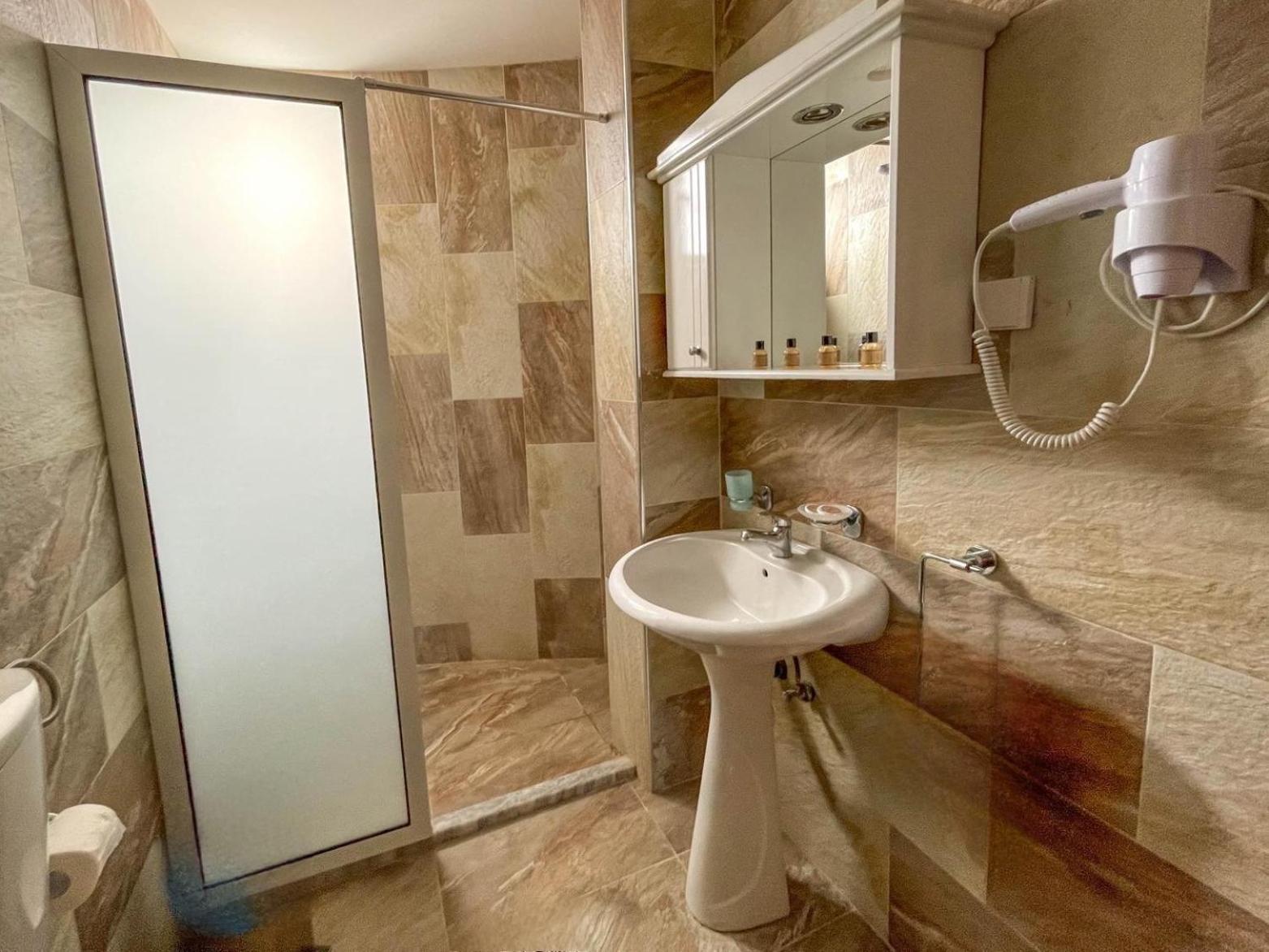 Imperial Hotel Улцинь Экстерьер фото