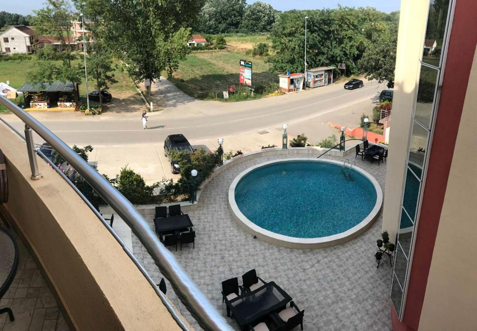 Imperial Hotel Улцинь Экстерьер фото