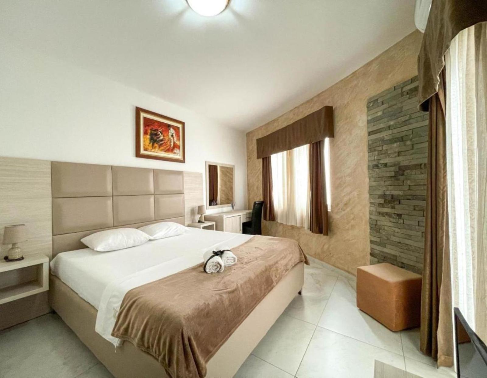 Imperial Hotel Улцинь Экстерьер фото